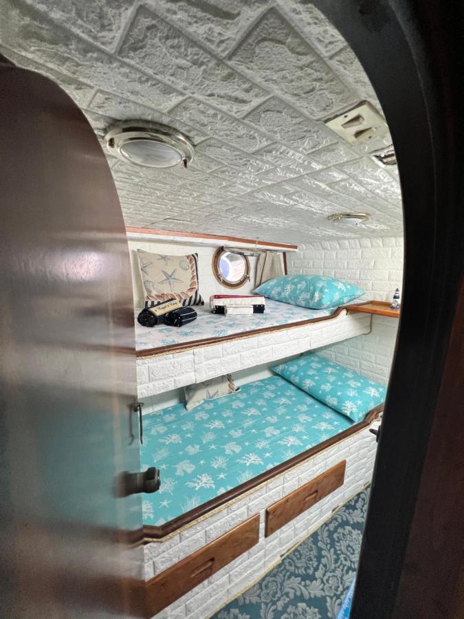 Boat & Breakfast Alicudi Bed & Breakfast Alghero Exterior photo